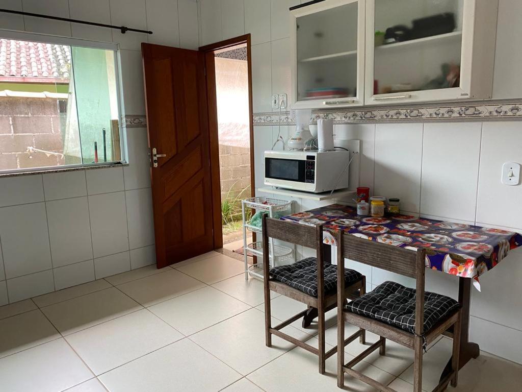 Lumiar Casa Solar Churrasqueira Com 3 Quartos Sendo Um Suite Arejada, Jardim A 700M Do Centro Eksteriør billede