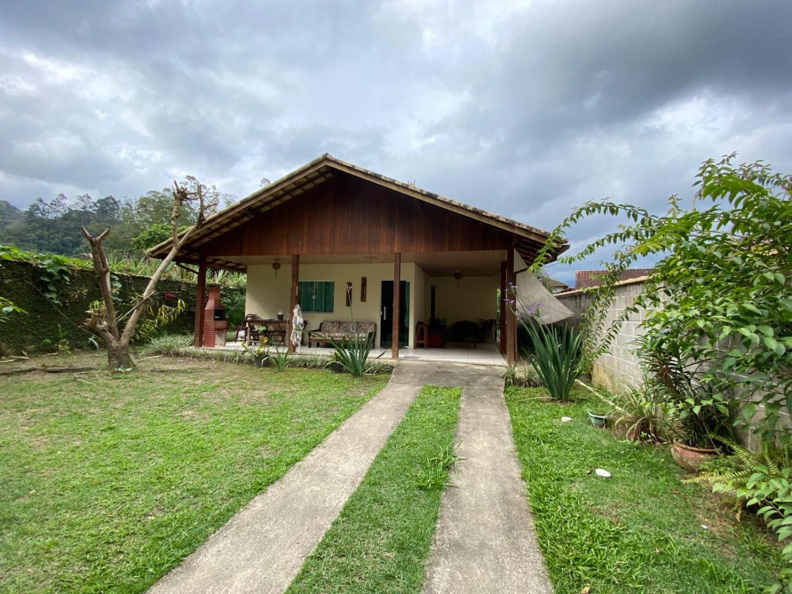 Lumiar Casa Solar Churrasqueira Com 3 Quartos Sendo Um Suite Arejada, Jardim A 700M Do Centro Eksteriør billede